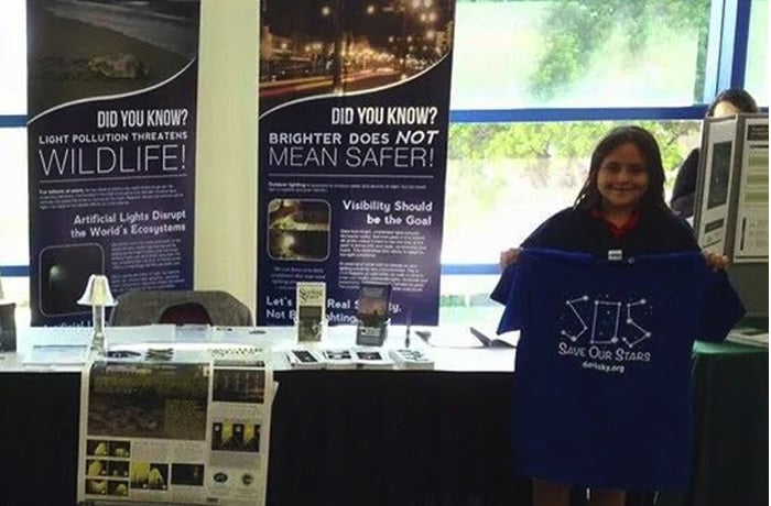 Volunteer tabling at an event